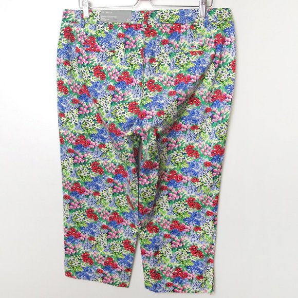 Talbots Perfect Skimmer Floral Capri Pant Size 12 - Picture 8 of 11